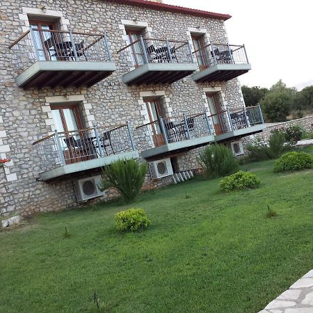Karítaina Hotel Pelasgos מראה חיצוני תמונה